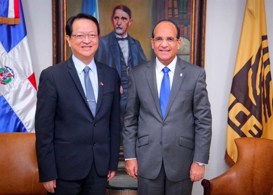 Embajador de Taiwán y Presidente de la JCE sostienen encuentro