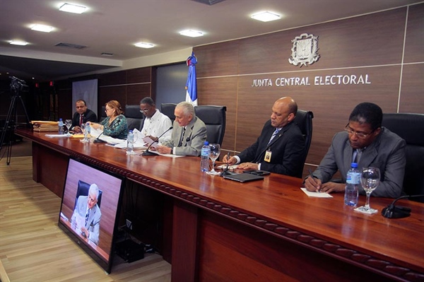 JCE informa empresa ganadora de licitación para suplir equipos de escrutinios y padrón concurrentes Elecciones 2016