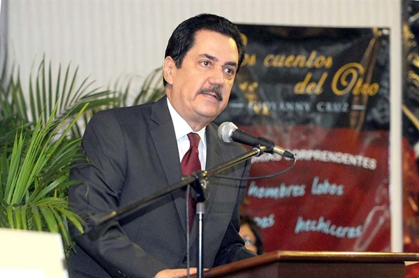 Poeta Tony Raful valoró esfuerzo de JCE para dotar de cédula a dominicanos en el exterior