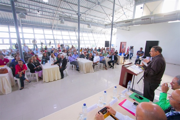 Inician investigación cambios masivos direcciones de 16 municipios