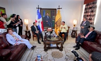 Comisión Electoral del PLD visita al presidente de la JCE en su despacho