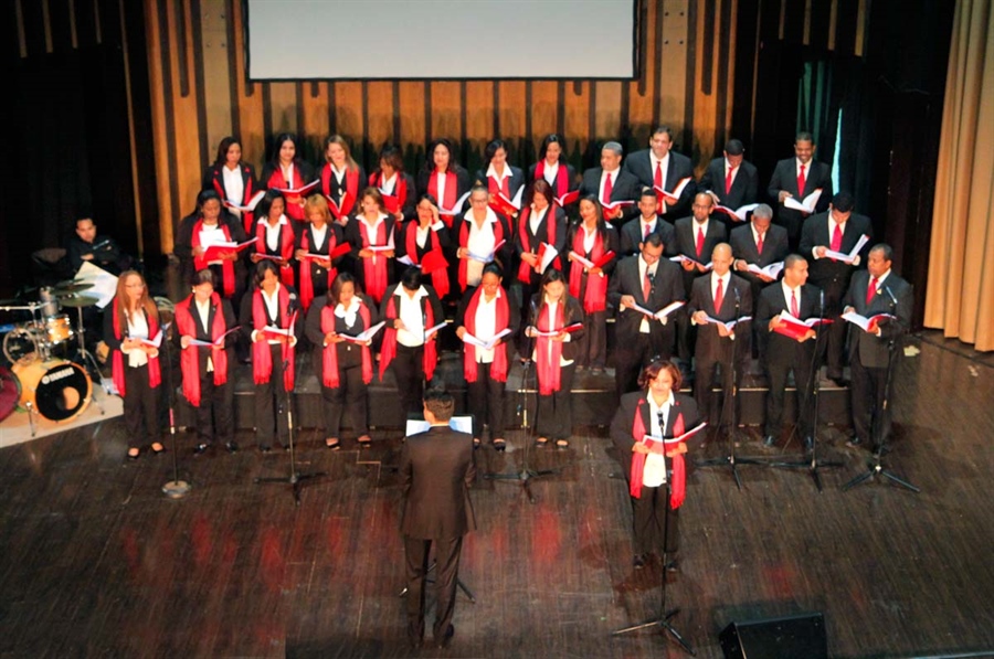 JCE celebra concierto navideño para sus empleados