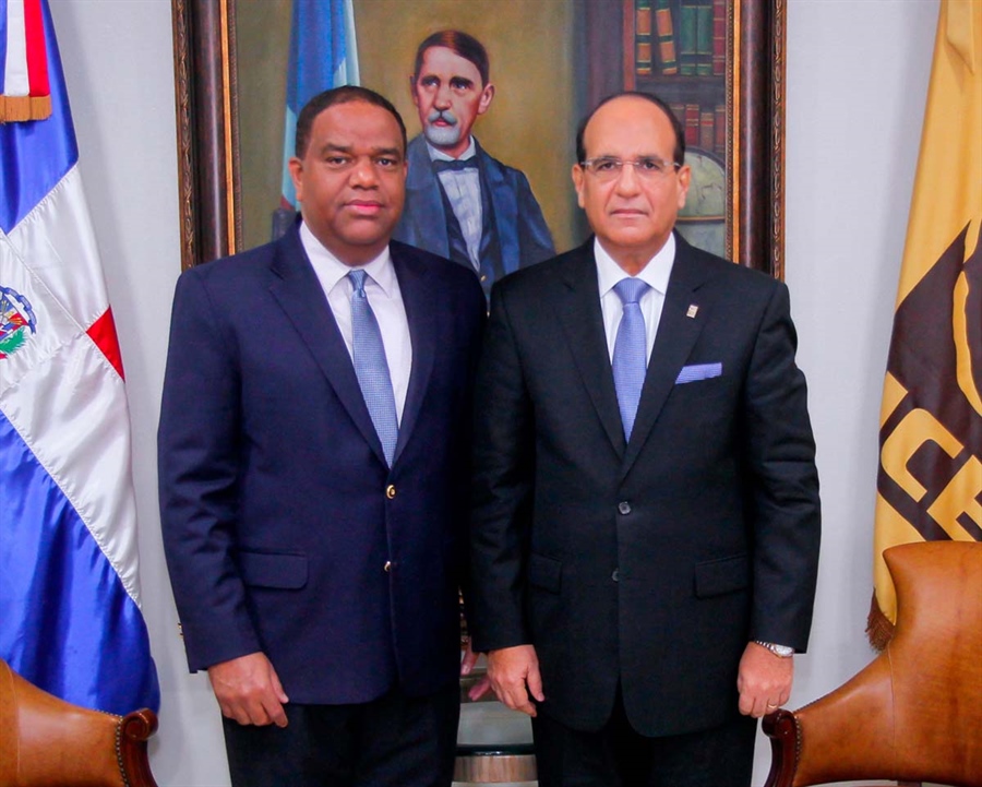 Presidente JCE Julio César Castaños Guzmán recibió la visita del Ministro de Deportes licenciado Danilo Díaz