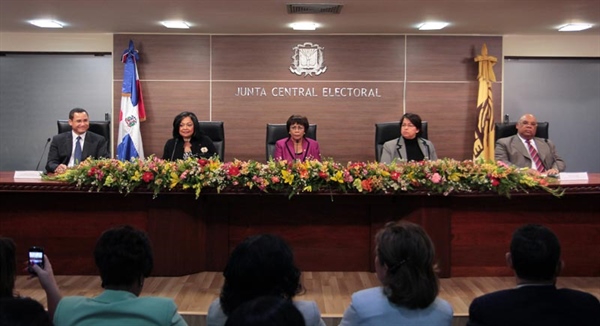 Magistrada Graciano de los Santos: “JCE crea mecanismos internos para combatir violencia intrafamiliar y agresiones.”