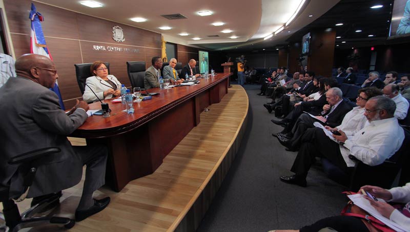 Junta Central Electoral recibe propuestas económicas de empresas suplirán equipos y materiales nueva cédula de identidad y electoral