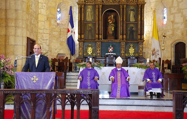Castaños Guzmán califica de histórica reunión de partidos políticos en el Congreso de la República