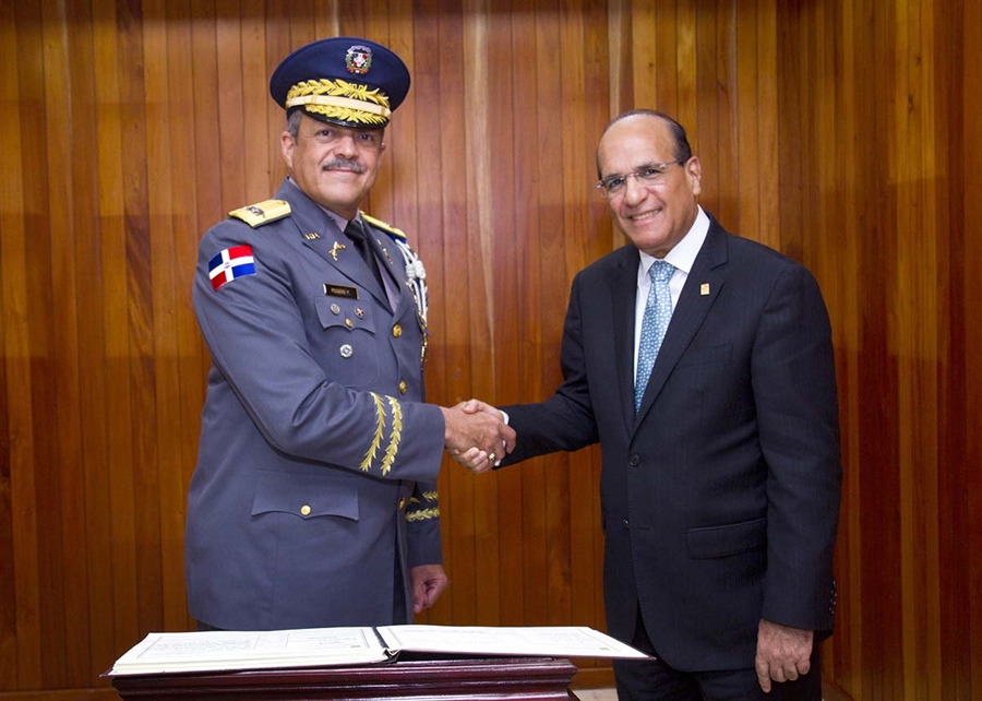 Castaños Guzmán recibió la visita del Mayor General Nelson Peguero Paredes, Director de la Policía Nacional