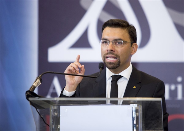 Juan Pablo Pozo dicta conferencia “La educación electoral y su impacto en el fortalecimiento de la democracia”