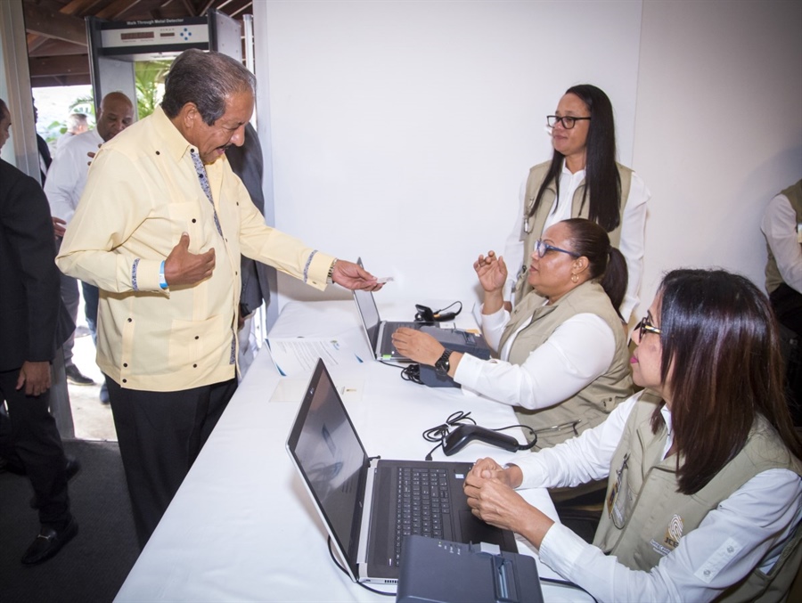JCE presta asistencia técnica en reunión de la Comisión Política del Comité Ejecutivo Nacional del PRD