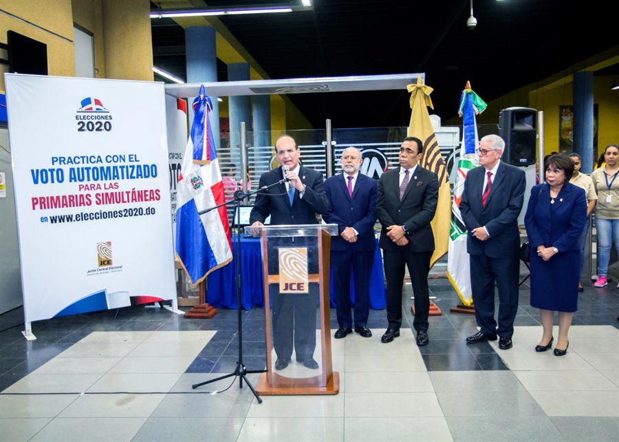 Pleno JCE inicia operaciones de módulos del Voto Automatizado en ocho estaciones del Metro de Santo Domingo