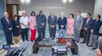 Pleno JCE sostiene reunión con representantes de la Comisión de Seguimiento del Manifiesto Ciudadano por un Sistema Electoral Transparente