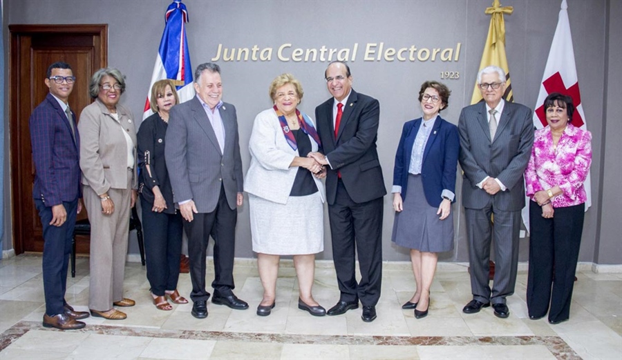 JCE y la Cruz Roja Dominicana firman convenio para asistencia a los electores en los recintos electorales de los procesos del 2020