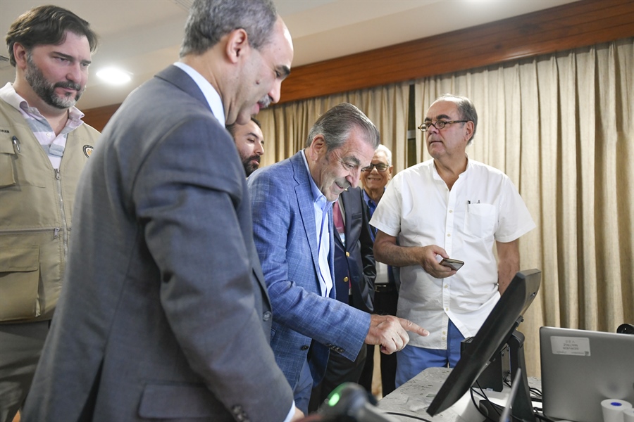 JCE presenta modelo de Voto Automatizado para Elecciones Municipales a observadores electorales de la OEA