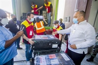 JCE inicia traslado de 1,077 valijas electorales a las circunscripciones del exterior para Elecciones del 5 de julio de 2020