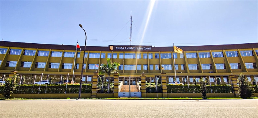 Pleno JCE somete a consulta de partidos políticos las propuestas con ...