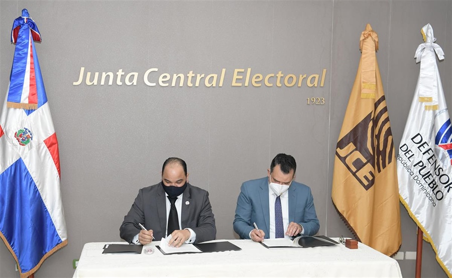 JCE y Defensor del Pueblo firman acuerdo interinstitucional