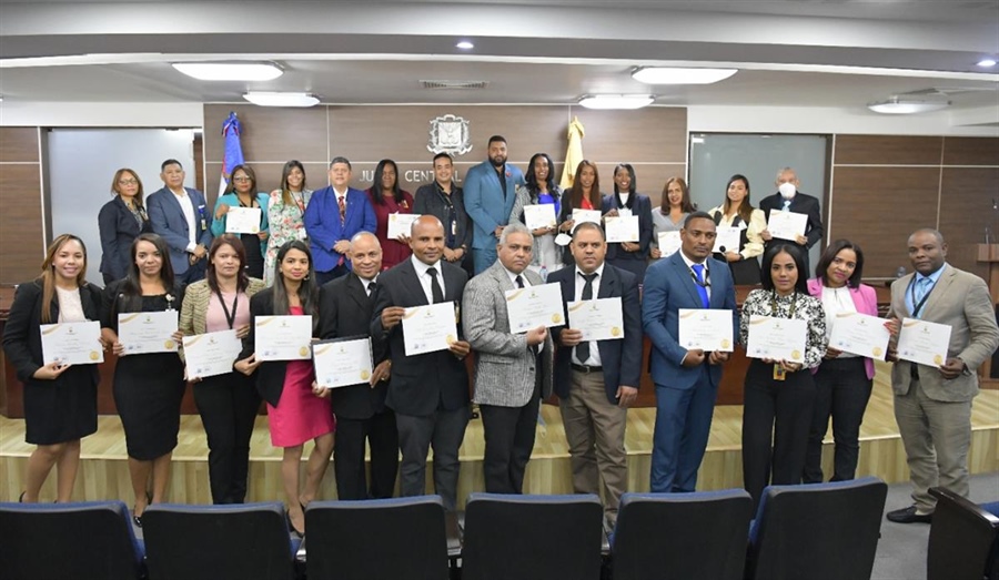 Pleno de la JCE promueve 20 colaboradores ganaron concurso interno para el cargo de Inspector