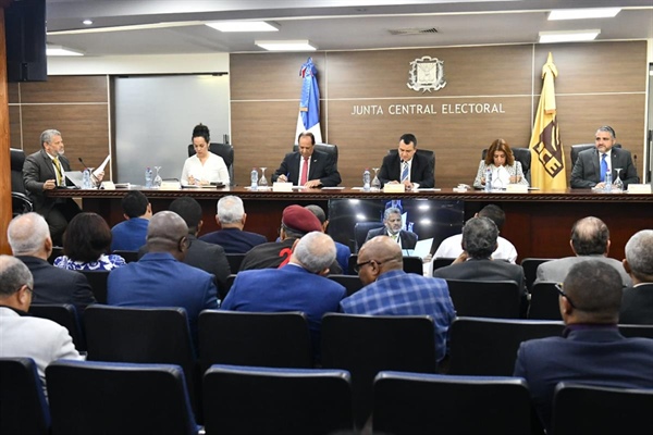 JCE otorga plazo a organizaciones políticas para que conozcan propuesta de auditoría a software de los EDET