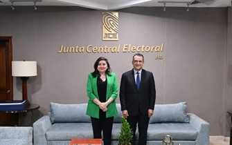 Presidente de la JCE recibe visita de la Encargada de Negocios de la Embajada de los EE. UU. en RD