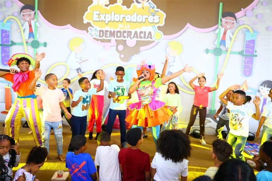 JCE inaugura segundo campamento de verano infantil “Exploradores de la Democracia”