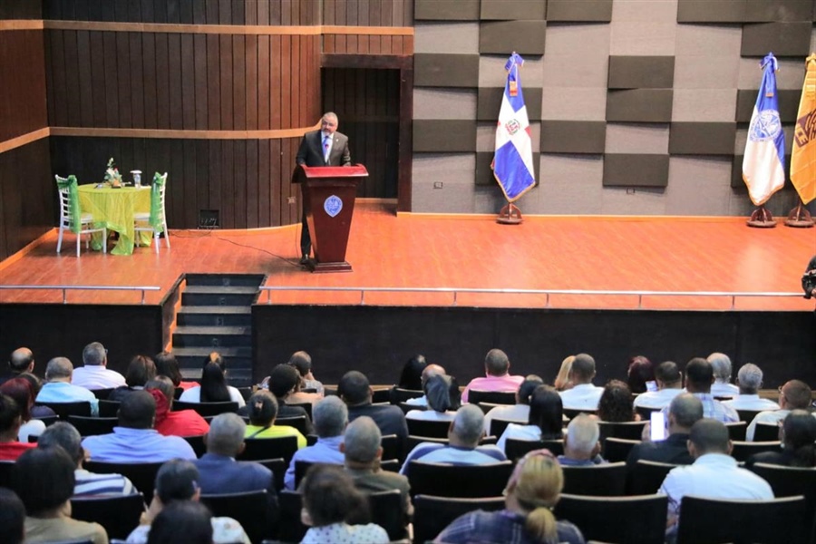 Samir Chami Isa resalta durante conferencia “JCE es guardián de la democracia en RD”