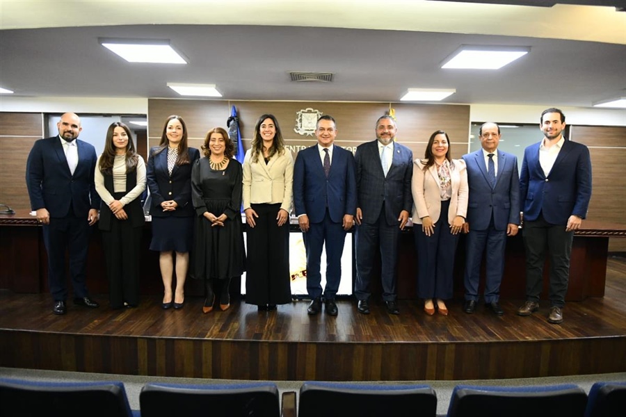 JCE presenta proyecto de la nueva Cédula de Identidad y Electoral a miembros el CONEP y de ANJE
