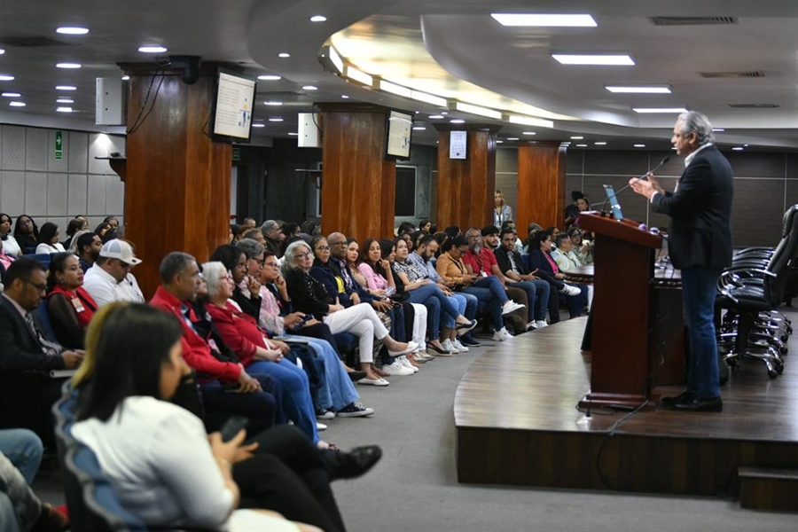 Presentan proyecto de la nueva cédula a servidores de la JCE