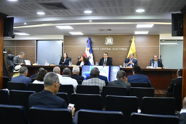 JCE realiza audiencia pública sobre el proyecto de reglamento de procedimientos para registro de encuestadoras