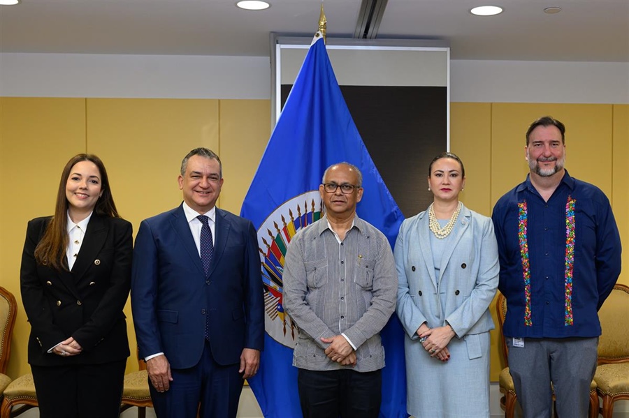 JCE firma dos acuerdos: uno con la OEA para la norma ISO Antisoborno y otro con IFES para el Plan Estratégico 2024-2028