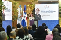 Dolores Fernández llama a un contrato social para garantizar los derechos a la identidad