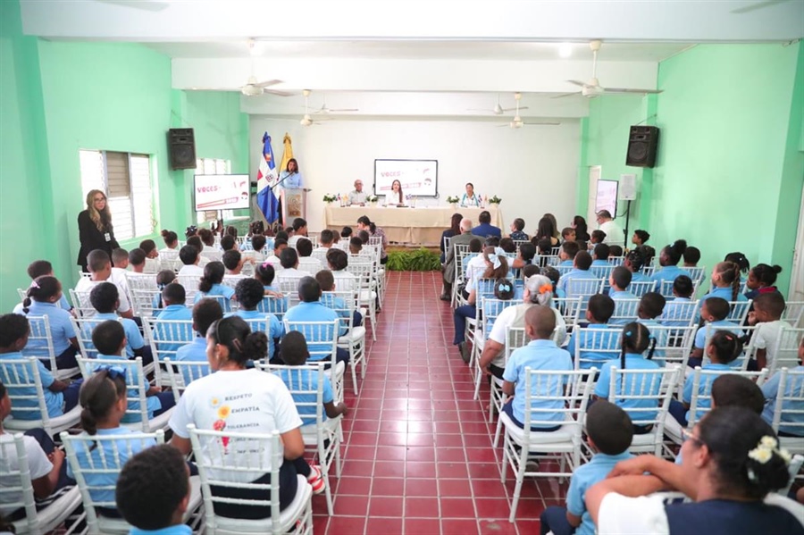 JCE realiza “Taller Voces e Identidad” en Santiago de los Caballeros