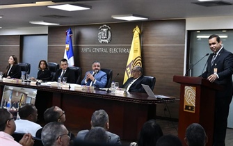 JCE presenta calendario electoral para las elecciones de 2028 y el Libro de Resultados Electorales 2024
