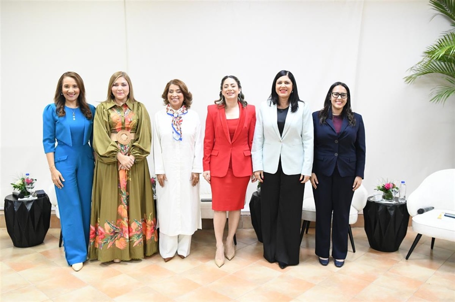Comisión de Género de la JCE realiza el panel “Mujeres en Política: desafíos y transformación democrática”