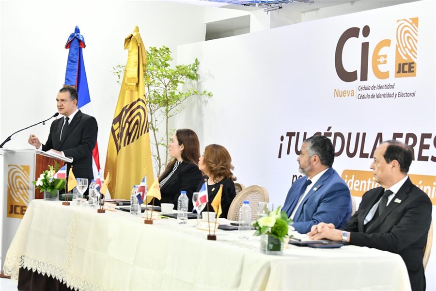 La JCE deja abierto el proceso de cedulación a nivel nacional en su 103 aniversario