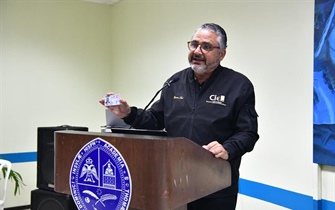 Chami Isa imparte charla sobre la nueva cédula en la UASD-Santiago