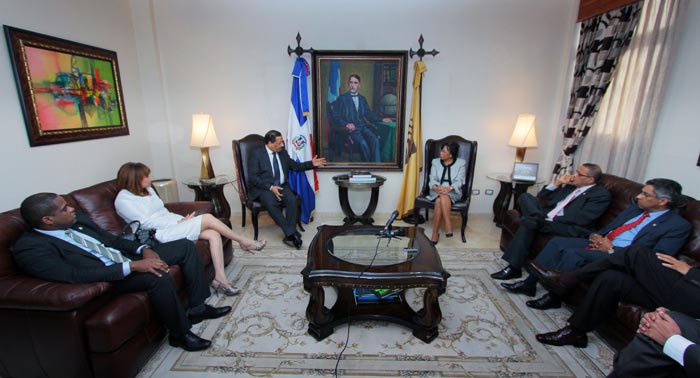 Rosario afirma derecho al voto en el exterior está garantizado