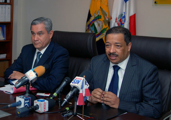Junta Central Electoral y Consejo Nacional Electoral firman convenio colaboración técnica transmisión resultados electorales Elecciones Presidenciales Ecuador febrero 2013