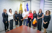 JCE recibe representantes del Colectivo Femenino Internacional para la...