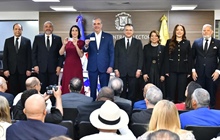 JCE entrega primera cédula de identidad y electoral en el nuevo...