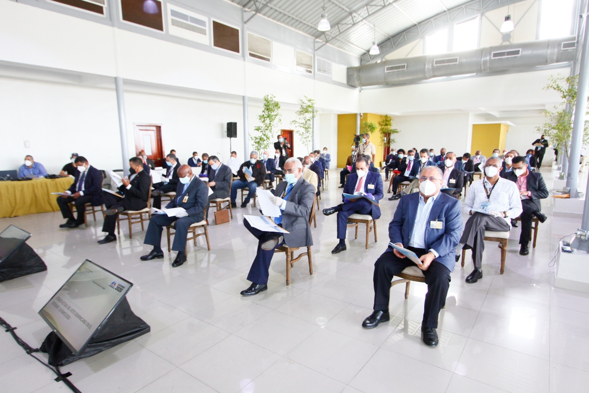 Pleno JCE sostiene reunión con delegados de partidos políticos sobre ...